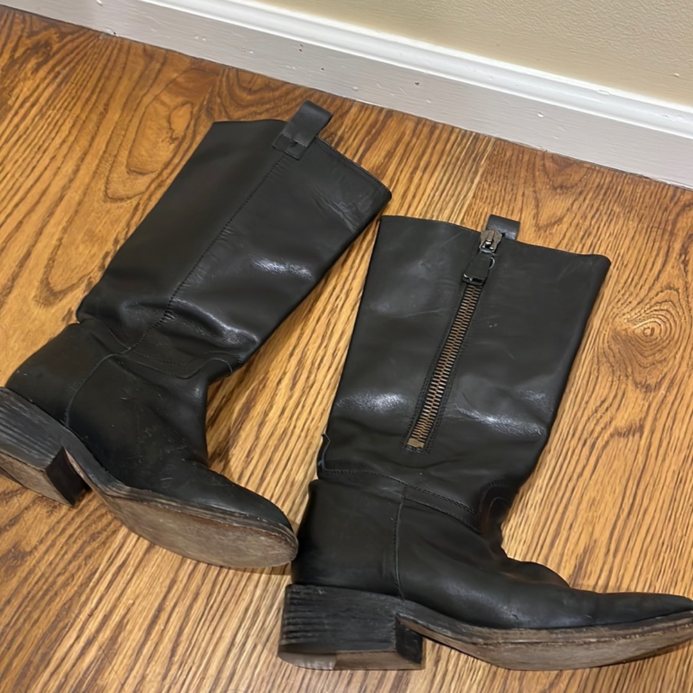 CHANEL BOOTS!